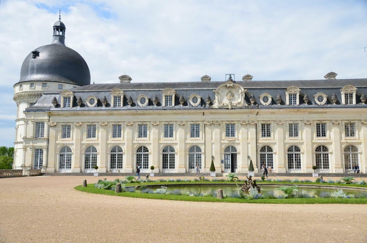Gite En Berry Moulins-sur-Céphons Esterno foto
