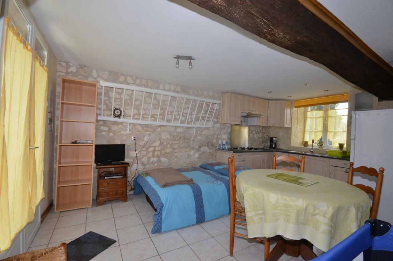 Gite En Berry Moulins-sur-Céphons Esterno foto